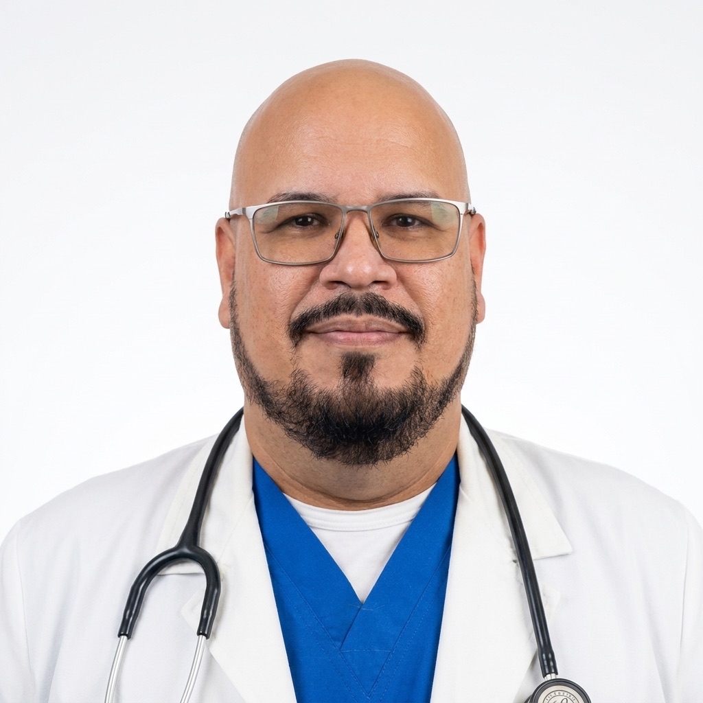 Retrato del Dr. William Ordaz, ginecólogo obstetra en Anzoátegui